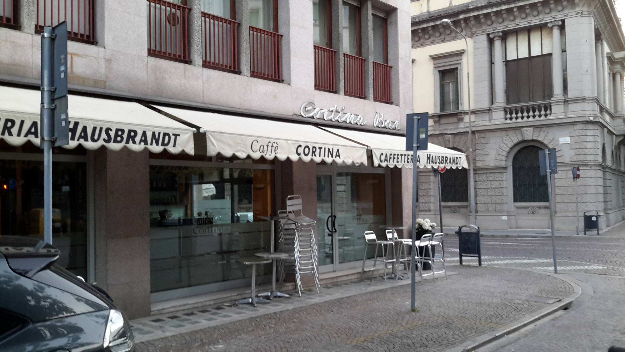 Lavaggio tende da sole e per esterni a udine, trieste, gorizia ... Strutture esterne per bar